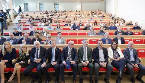 Osijek, 21. 03. 2025., FAZOS, Aula Magna, Svjetski metereološki dan, Svjetski dan voda, obilježavanje, Željko Vuković; Tomislav Bilandžić; Ivan Guttler; Krunoslav Zmaić; Jasenka Crnković; Josip MiletićSNIMIO BRUNO JOBST