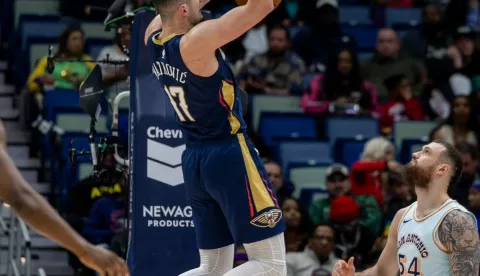 Hrvatski košarkaš, 23-godišnji Karlo Matković ostvario je najbolji učinak karijere u NBA ligi postigavši 19 koševa u 114-96 domaćoj pobjedi New Orleans Pelicansa protiv San Antonio Spursa.