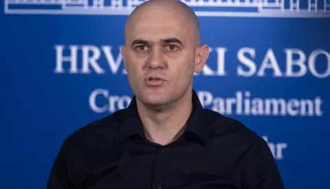 Zagreb, 25.03.2025. - Zastupnik Josip Dabro održao je konferenciju za medije komentirajući Maria Radića.Na fotografiji Josip Dabro. foto HINA/ Edvard ŠUŠAK /es