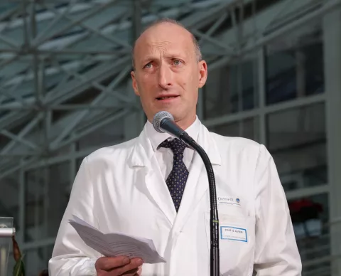 epa11981674 Pope Francis' doctor Sergio Alfieri attends a briefing at the Agostino Gemelli Hospital, where Pope Francis is hospitalized to continue his treatment for bilateral pneumonia, in Rome, Italy, 22 March 2025. The doctors informed that Pope Francis will be discharged from the hospital on Sunday 23 march after spending a month in the hospital. EPA/GIUSEPPE LAMI