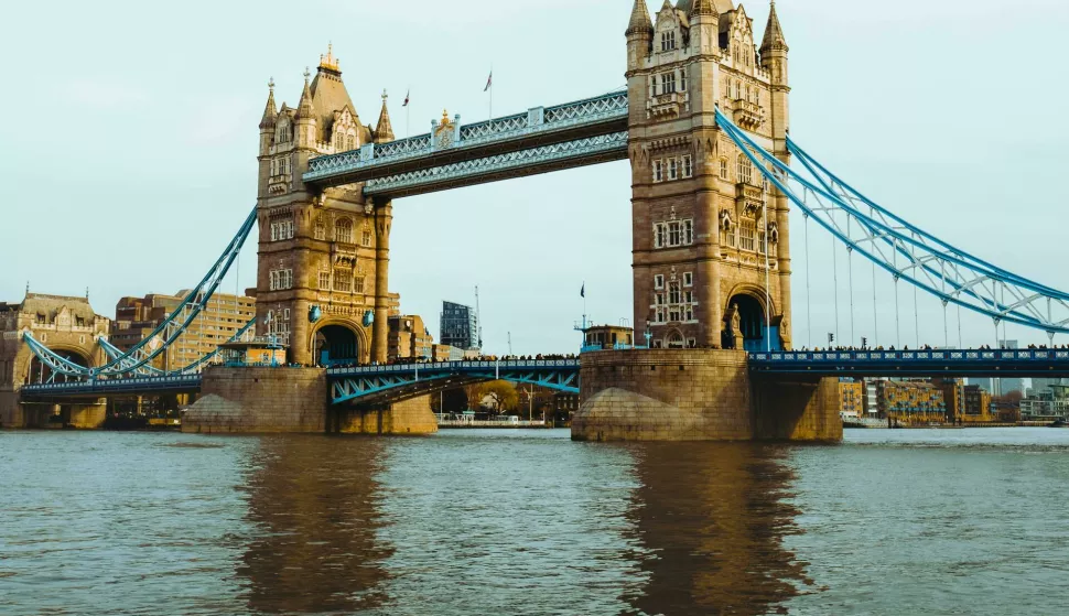 Rijeka Temza i Tower Bridge