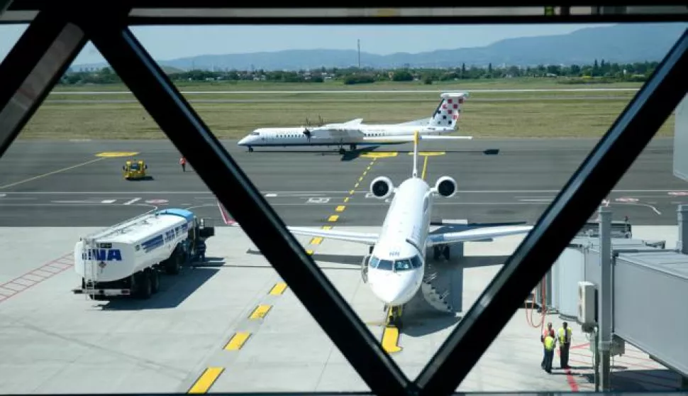 19.05.2017., Zagreb - Nacionalni avio-prijevoznik Croatia Airlines svecano je u Medjunarodnoj zracnoj luci Franjo Tudjman (MZLZ) obiljezio uvodjenje novih sezonskih linija za Stockholm, Bukurest, Helsinki i Oslo. Photo: Marko Prpic/PIXSELL------4 STUPCA COLORNOVOSTI