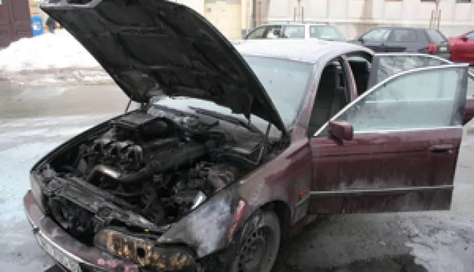 Izgorio automobil u Mirkovcima, požar, auto, ilustracija