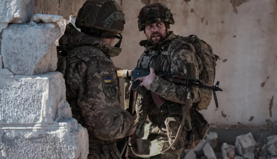 epa11947441 Soldiers of the Alcatraz Battalion, made up of former Ukrainian convicts, participate in tactical infantry training at an undisclosed location in Donetsk Oblast, Donetsk region, Ukraine, 07 March 2025. The Alcatraz Battalion was created in June 2024 after Ukrainian President Zelensky signed a law allowing for the commutation of sentences of certain categories of prisoners in exchange for signing a contract with the army and fighting in the infantry. EPA/MARIA SENOVILLA