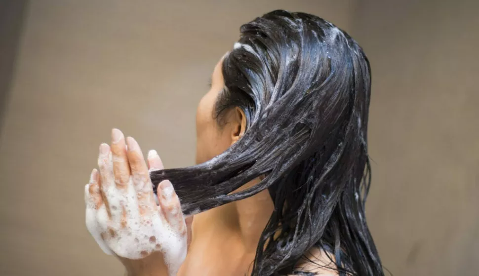 Pranje kose, šampon za kosu, marketing - Whitepress