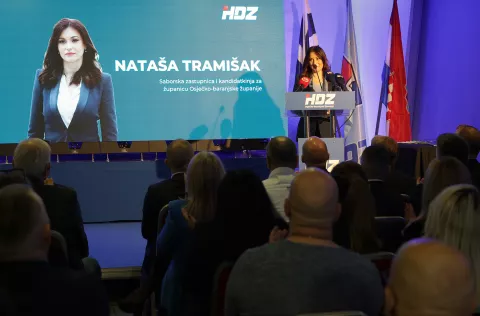 Osijek, 29. 03. 2025., hotel Osijek, Nataša Tramišak; kandidatkinja za županicu, Goran Ivanović - kandidat, Josip Miletić - kandidat, zamjenik županice, OBŽ, predstavljanje programa, predstavljanje kandidataSNIMIO BRUNO JOBST