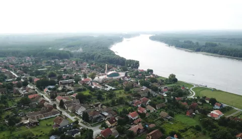 snimio Davor KIBEL,Osijek, 01.08.2018. Aljmaš najveće vikend naselje