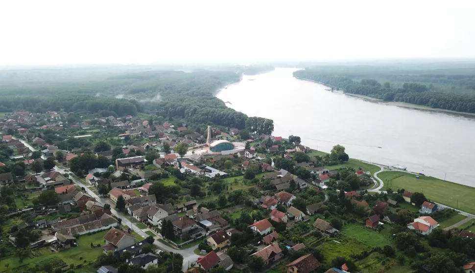 snimio Davor KIBEL,Osijek, 01.08.2018. Aljmaš najveće vikend naselje