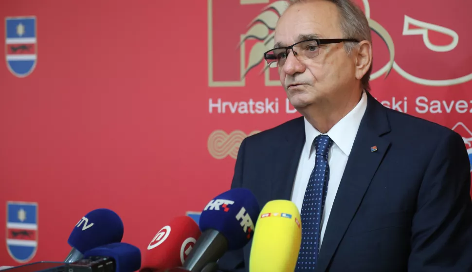 Osijek.12.10.2019.Konferencija za medije Hdssb-a o nadolazecim predsjednickim izborima. Na fotografiji:Branimir Glavas Foto:Marko Mrkonjic