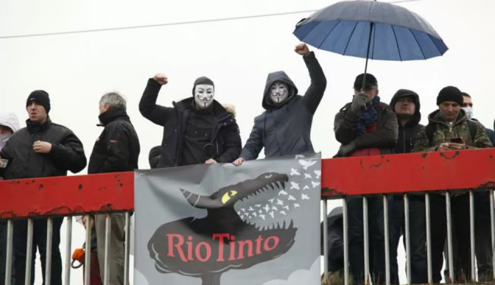 11, December, 2021, Belgrade - Blockade of traffic on the highway near the Sava Center with a request to ban the work of Rio Tinto in Serbia. Photo: Amir Hamzagic/ATAImages11, decembar, 2021, Beograd - Blokada saobracaja na auto-putua kod Sava centra sa zahtevom za zabranu rada Rio Tinta u Srbiji. Photo: Amir Hamzagic/ATAImages