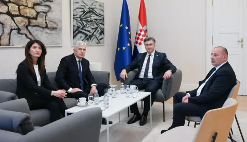 ZAGREB, 1. travnja 2025. (Hina) – Na idućem susretu Europskog vijeća održat će se i rasprava o stanju u Bosni i Hercegovini, najavio je u utorak premijer Andrej Plenković.
