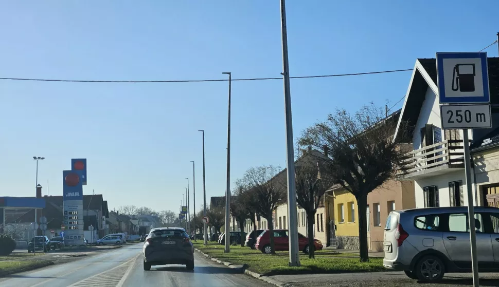 ĐAKOVO - NAZOROVA ULICA, TRAVANJ 2025.