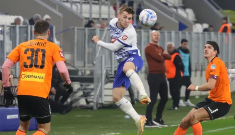 Osijek, 24. 01. 2025, Opus Arena. Nogomet. SuperSport HNL 24/25. Osijek - Šibenik. Nail Omerović (36).snimio GOJKO MITIĆ