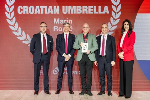 Generali je organizirao završni događaj četvrtog izdanja SME EnterPRIZE, vodeće inicijative Grupacije za promicanje održivosti među europskim malim i srednjim poduzećima (MSP) i podršku u integraciji održivih praksi u njihovo poslovanje. Ovo je također bila prilika za proslavu 10 "Heroja održivosti" odabranih među više od 8.900 MSP-ova diljem Europe i za predstavljanje novog izdanja Bijele knjige, razvijene u suradnji sa SDA Bocconi – School of Management Sustainability Lab.