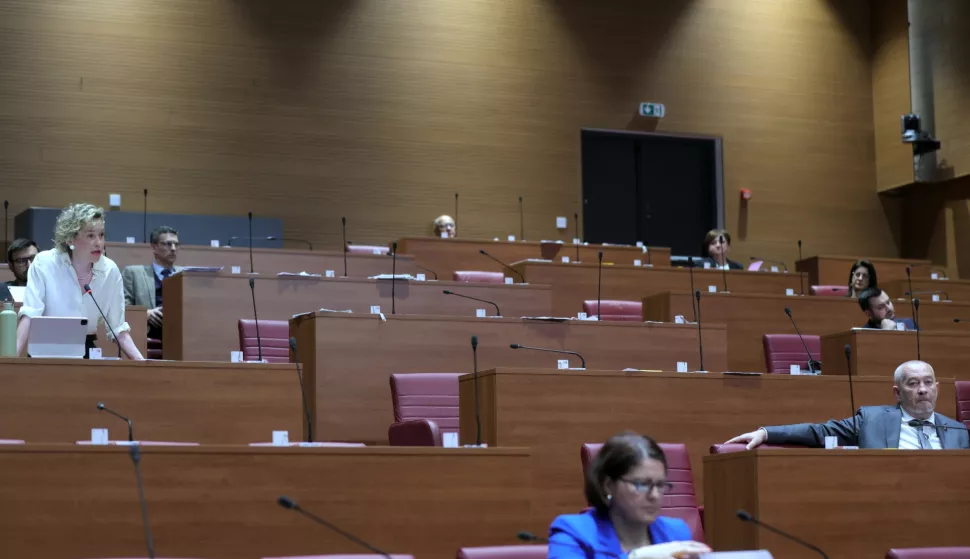 Zagreb.3.4.2025.- Nastavak 5. sjednice Hrvatskoga sabora.Na slici Ivana Kekin i Predrag Mišić. foto HINA/ Tomislav Pavlek/ tp