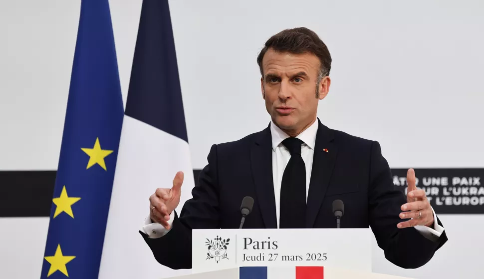 epa11991929 France's President Emmanuel Macron gestures as he speaks during a press conference following the 'Coalition of the Willing' summit at the Elysee Palace in Paris, France, 27 March 2025. The French president on 27 March hosted European leaders, including the Ukrainian president, for a summit aimed at boosting Ukrainian security ahead of any potential ceasefire with Russia. EPA/LUDOVIC MARIN/POOL MAXPPP OUT