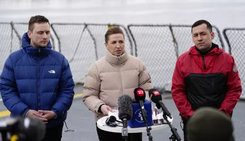epa12008003 Denmarks Prime Minister Mette Frederiksen (C), Greenlands acting head of government Mute Bourup Egede (R), and newly elected head of government Jens-Frederik Nielsen (L), during a press conference aboard the Danish Navy inspection ship Vaedderen in Nuuk, Greenland, 03 April 2025. The Prime Minister is visiting Greenland's capital Nuuk until 04 April. EPA/Mads Claus Rasmussen DENMARK OUT