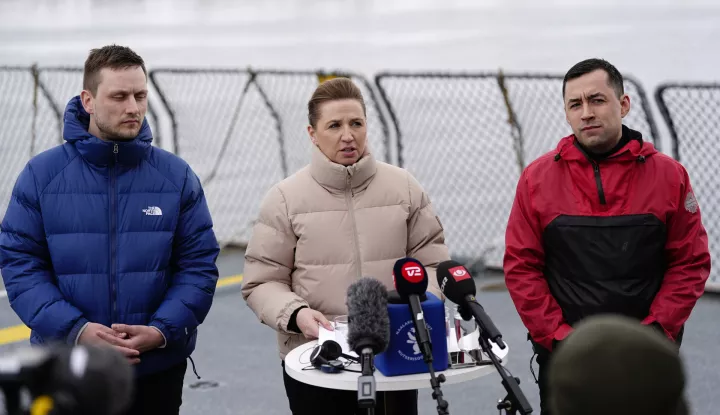 epa12008003 Denmarks Prime Minister Mette Frederiksen (C), Greenlands acting head of government Mute Bourup Egede (R), and newly elected head of government Jens-Frederik Nielsen (L), during a press conference aboard the Danish Navy inspection ship Vaedderen in Nuuk, Greenland, 03 April 2025. The Prime Minister is visiting Greenland's capital Nuuk until 04 April. EPA/Mads Claus Rasmussen DENMARK OUT