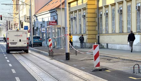 Osijek, 04. 04. 2025., Županijska ulica, parking, popravak, radoviBRUNO JOBST