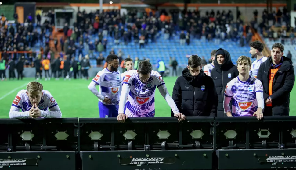 06.04.2025., Stadion Subicevac, Sibenik - SuperSport HNL, 28. kolo, HNK Sibenik - NK Osijek. Nail Omerovic, Marko Soldo, Domagoj Bukvic i Petar Pusic. Photo: Sime Zelic/PIXSELL