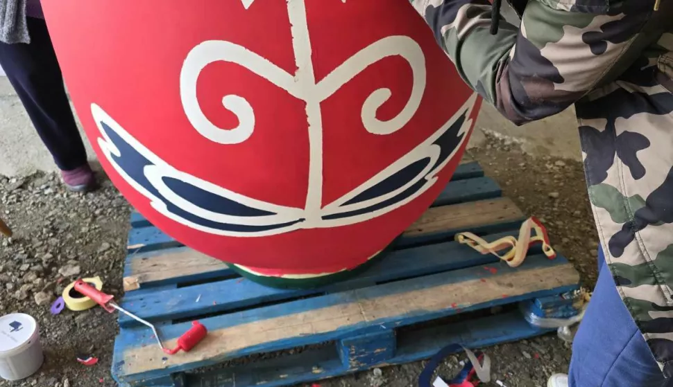 SEMELJCI/KORITNAU Semeljcima i Koritni su izradili i oslikali megajajatravanj 2025.