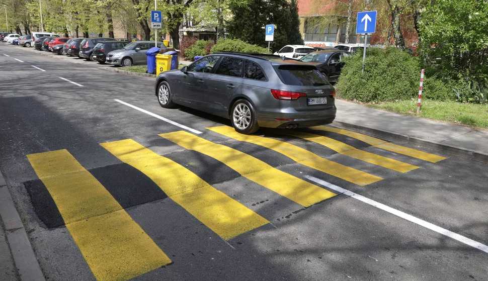 Osijek, 09. 04. 2025., Vijenac Ivana Meštrovića, završetak radova, Trpimirova - OŠ VIjenac, ležeći policajac; ilustracijaSNIMIO BRUNO JOBST