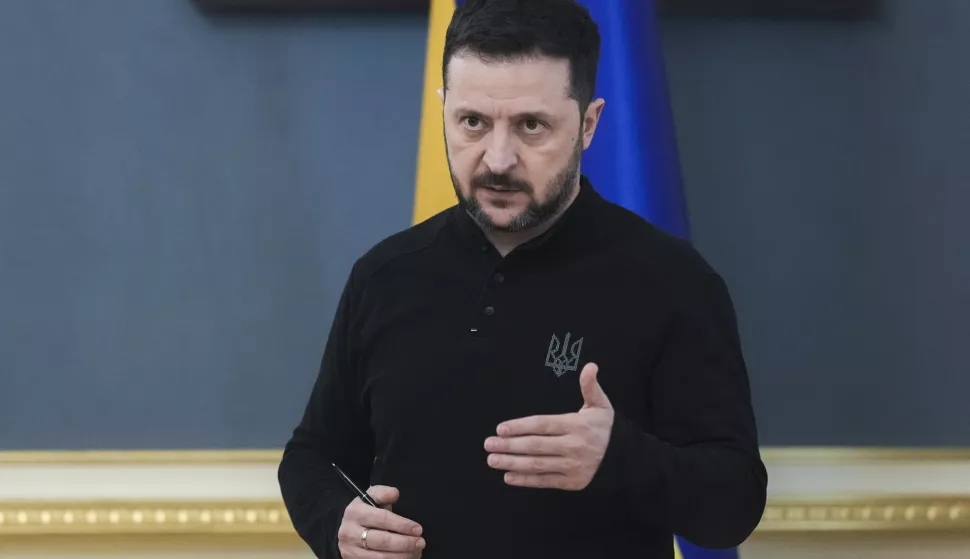 epa11995426 Ukrainian President Volodymyr Zelensky addresses a press conference in Kyiv, Ukraine, 28 March 2025. Zelensky informed journalists about the key topics of the 'Coalition of the Willing' summit on peace and security for Ukraine, which was held in Paris. EPA/STRINGER