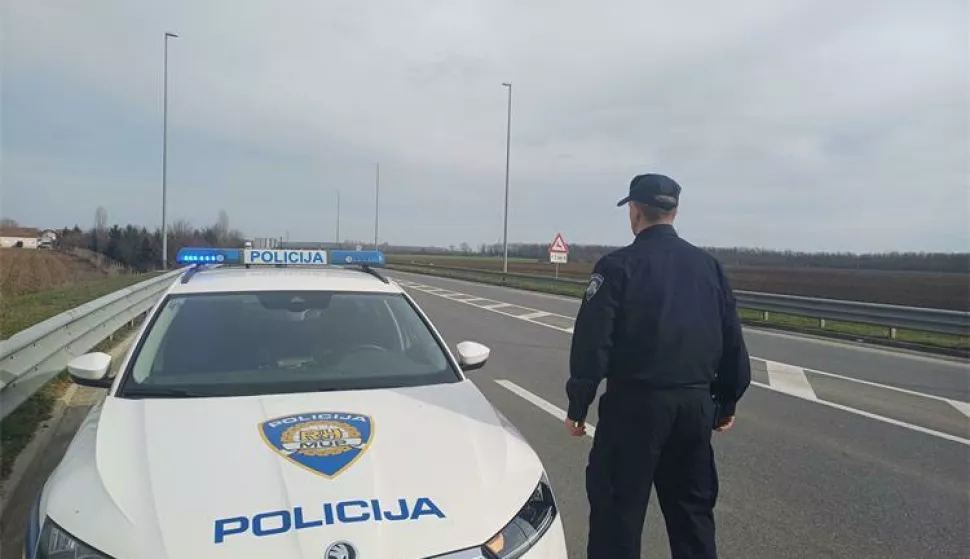 Autocestom A3 jurcao brzinom od 241 kilometar na sat