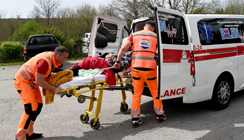 RUPA, 16. 04. 2025. - Rupa, dom za starije i nemoćne Eddy, Vlasnici otišli i napustili korisnike, umirovljenici, stariji ljudi, zbrinjavanje SNIMIO: VEDRAN KARUZA