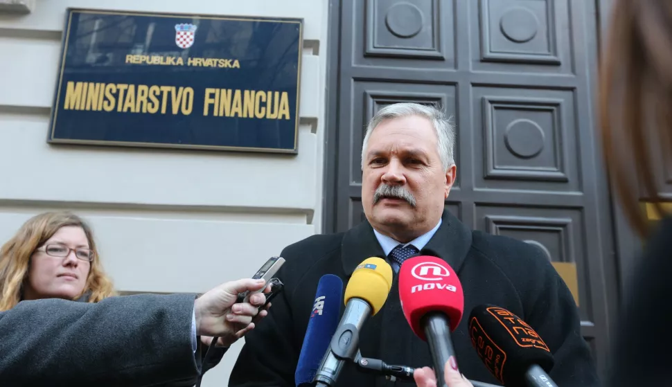 04.12.2013., Zagreb, Ministarstvo financija - Odrzana je konferencija za novinare na temu nalaza Ministarstva financija o radu udruge Hrabro djete. Izvjesce o istrazi ministarstva podnio je Branko Segon, zamjenik ministra financija RH.Photo: Robert Anic/PIXSELL