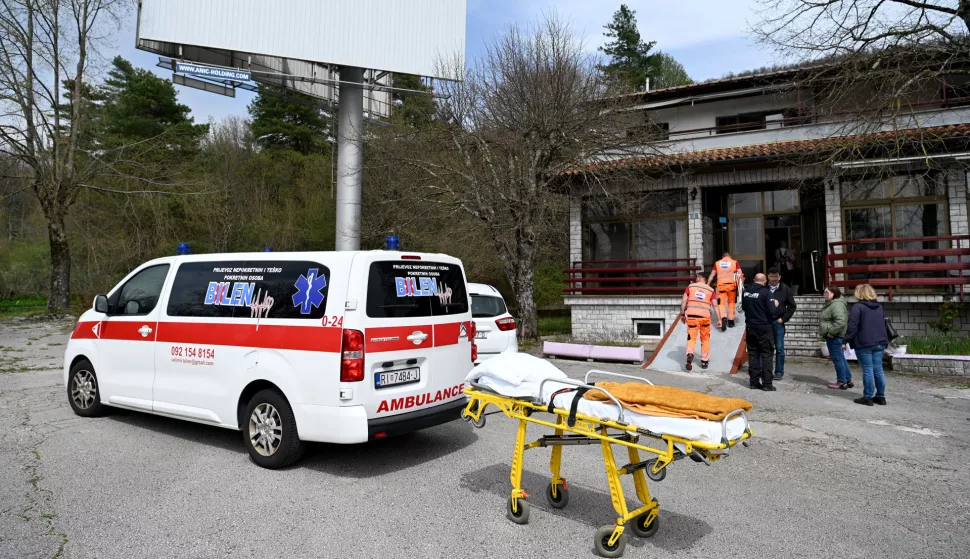 RUPA, 16. 04. 2025. - Rupa, dom za starije i nemoćne Eddy, Vlasnici otišli i napustili korisnike, umirovljenici, stariji ljudi, zbrinjavanje SNIMIO: VEDRAN KARUZA 