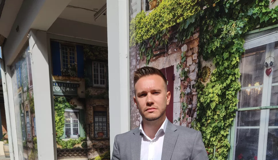 Osijek, 21. 04. 2025, Hotel Waldinger, press, predstavljanje, kandidata za gradonačelnika Domagoja Bendekovića. Domagoja Bendekovića. snimio GOJKO MITIĆ