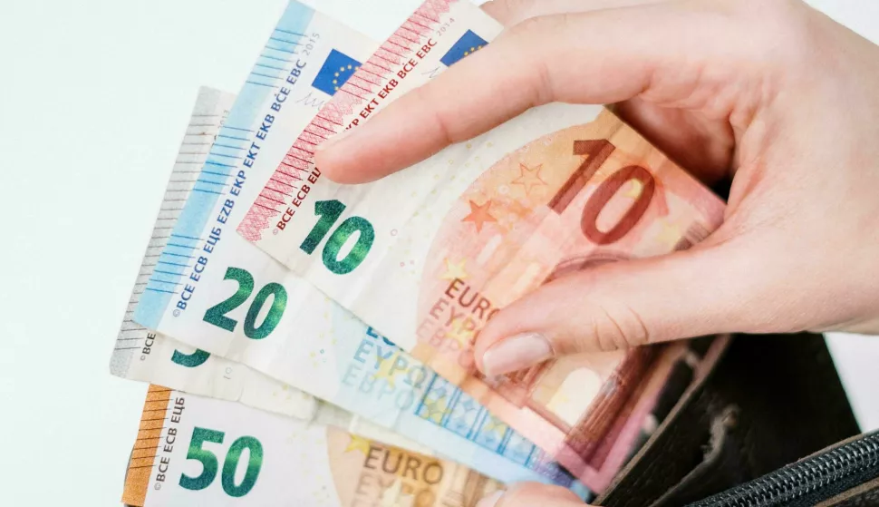 keš gotovina euro euri novčanik