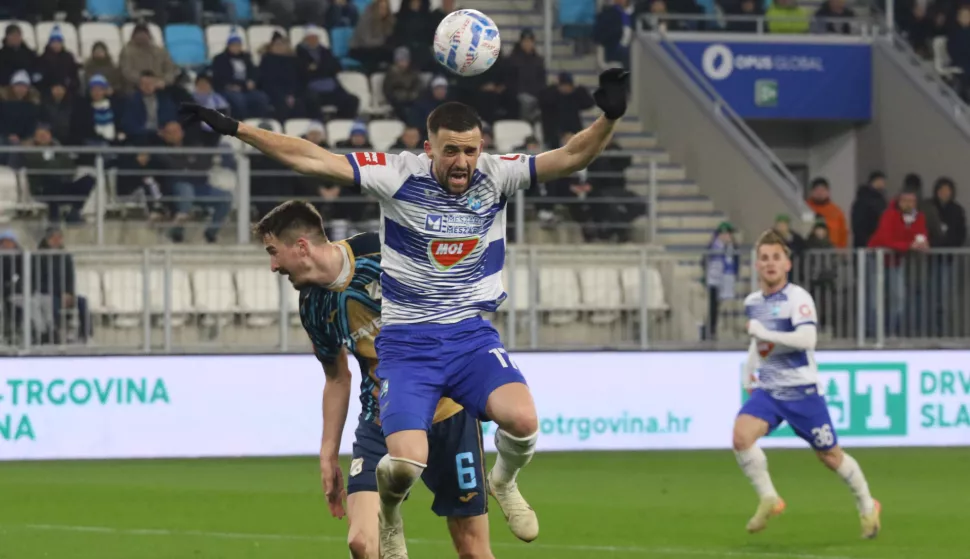 Osijek, 16. 02. 2025, Opus Arena, nogomet, SuprSport HNL 24/25, Osijek - Rijeka, Arnel Jakupović (17).snimio GOJKO MITIĆ
