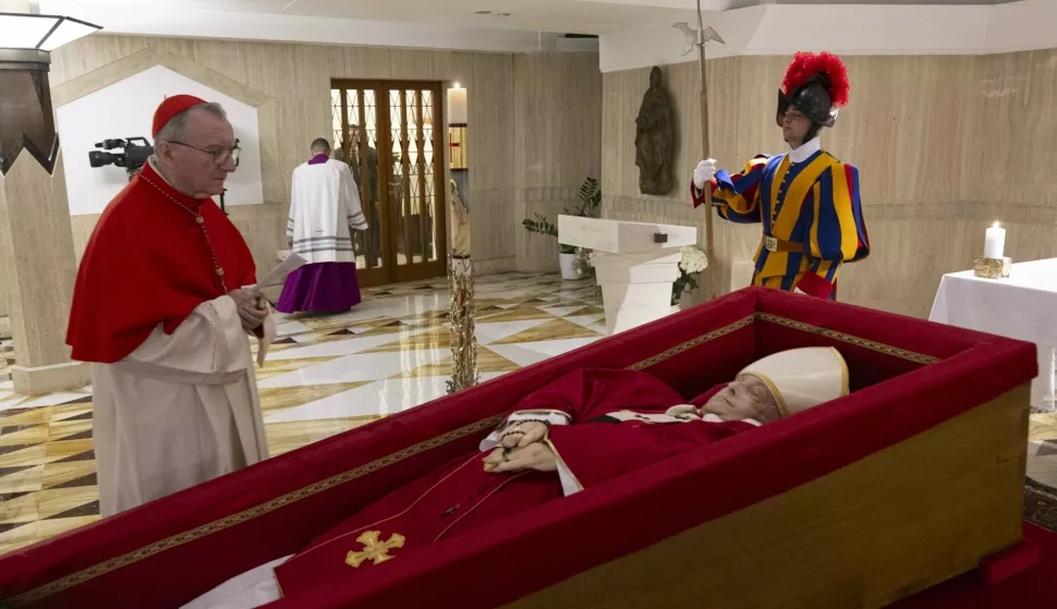 **NO LIBRI** Italy, Rome,Vatican 2025/4/21 Cardina Pietro Parolin during Rite of the Constatation of the Death of the Pontiff at the Chapel of Santa Marta.Photograph by VATICAN MEDIA /Catholic Press Photo Photo: VATICAN MEDIA/ipa-agency.net/IPA