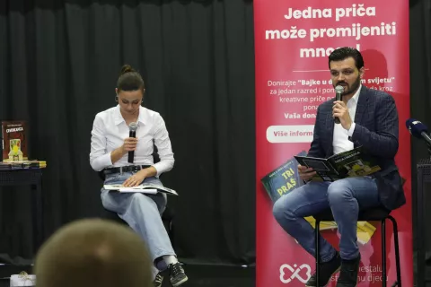 Osijek, 22. 04. 2025, KC Osijek, Humanitarna noć knjige. Dragan Vulin.snimio GOJKO MITIĆ