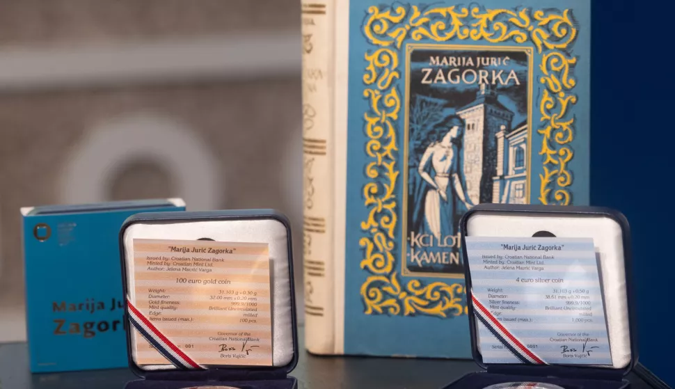 Zagreb, 23.04.2025. - Hrvatska narodna banka u suradnji s Hrvatskom kovnicom novca nastavlja seriju "Hrvatska književnost", predstavljajući novo numizmatičko izdanje posvećeno Mariji Jurić Zagorki, prvoj hrvatskoj novinarki i jednoj od najčitanijih književnica u Hrvatskoj.foto HINA/ Edvard ŠUŠAK