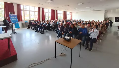 Đakovo, 29. 4. 2025. Osnivačka skupština Gradske organizacije Zajednice utemeljitelja HDZ-a "Dr. Franjo Tuđman" Grada Đakova