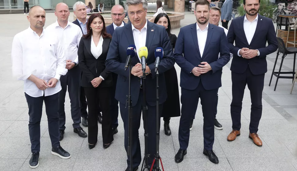 Osijek, 03. 05. 2025., Hedonist, Premijer Andrej Plenković, druženje s kandidatima i članstvom; Ivan Anušić; Josip Miletić; Nataša Tramišak; Andrej PLenković; Ivan Radić; Dragan VulinSNIMIO BRUNO JOBST