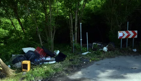 Osijek se na čelu s gradonačelnikom Ivanom Radićem priključio ekološkoj akciji,,Od izvora do mora" u kojoj je očišćeno divlje odlagalište otpada u Retfali pri čemu je prikupljeno 1350 kilograma otpada. 