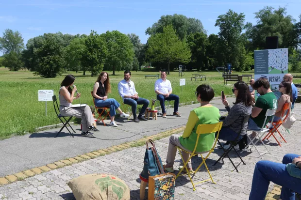 Osijek, 03. 05. 2025, Lijeva obala, lijevo od pje&scaron;ačkog mosta. Predstavljanje prve osječke urbane livade - udruga PLANTaza, Darija Walter, Dragan Vulin, Igor Pandžić...snimio GOJKO MITIĆ