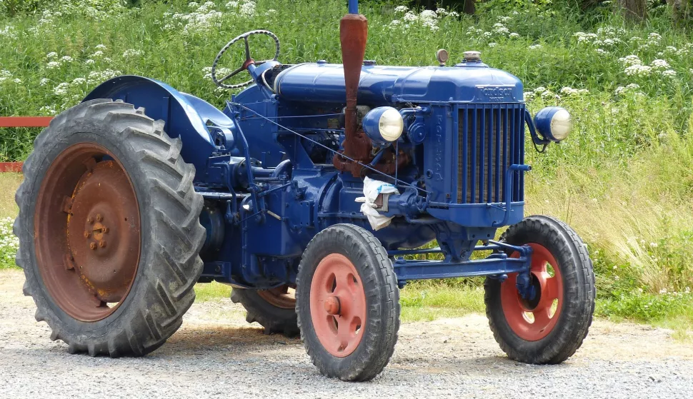 Traktor ilustracija