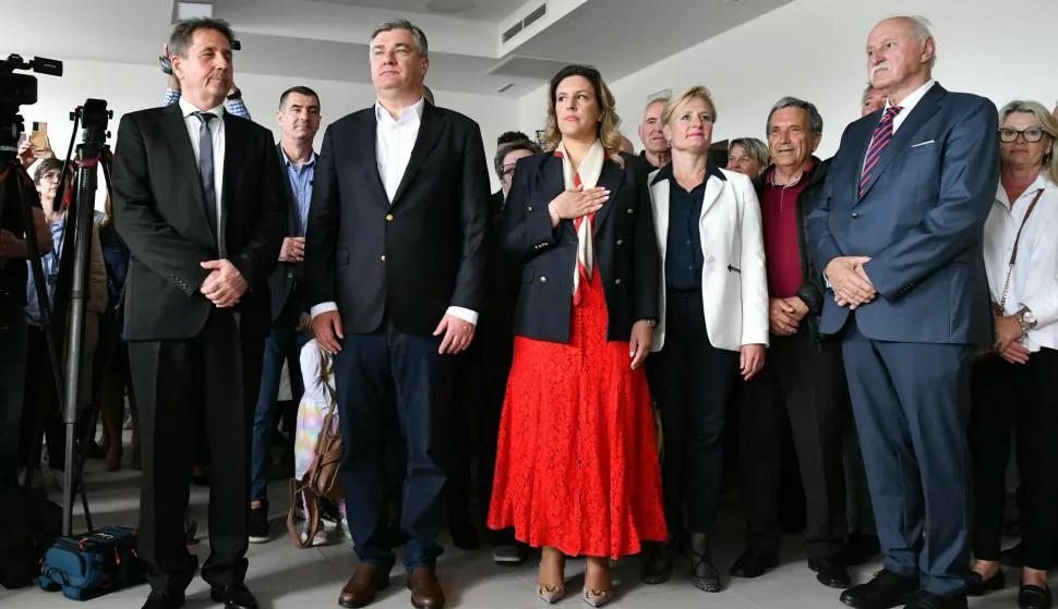 Primo&scaron;ten, 05.05.2025. - Predsjednik Republike Zoran Milanović prisustvovao je u ponedjeljak, 5. svibnja 2025. godine na otvaranju novog Doma za starije i nemoćne osobe u Bratskom Docu. Na fotografiji Zoran Milanović. foto HINA/ Ured predsjednika Republike Hrvatske/Tomislav Bu&scaron;ljeta/ tm