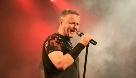 Legenda MArko Perković Thompson oduevio je tisuće ljudi u orahovačkom sredinjem gradskom parku 