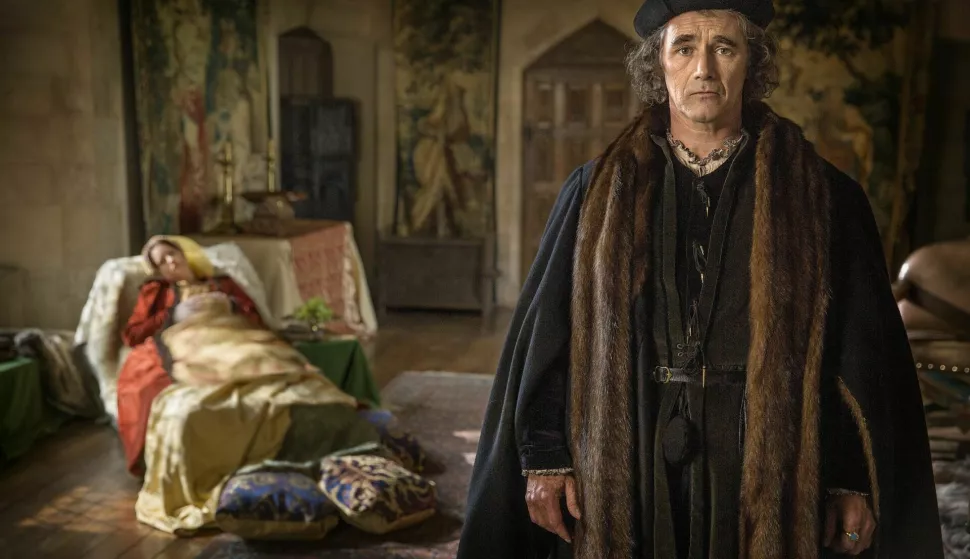 Picture Shows: Anne Boleyn (CLAIRE FOY), Thomas Cromwell (MARK RYLANCE) - (C) Company Productions Ltd - Photographer: Giles Keyte