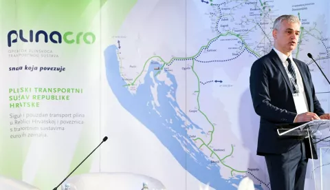 Opatija, 07.05.2025. - Hrvatska stručna udruga za plin i Centar za plin Hrvatske organizirala 40. Međunarodni znanstveno-stručni susret stručnjaka za plin. Skupu su prisustvovali predstavnici Ministarstva gospodarstva i održivog razvoja, Hrvatske gospodarske komore, Agencije za ugljikovodike i drugih institucija vezanih za energetiku te oko 400 stručnjaka iz sektora plina i energetike. foto HINA/ Miljenko KLEPAC/ tm