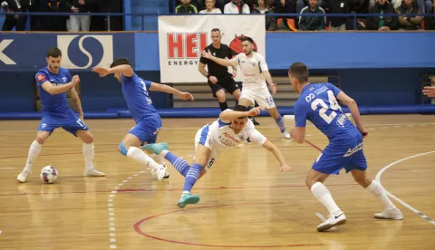 Osijek, 23. 11. 2024., Dvorana Zrinjevac, Osijek-Kandit - Fufsal-Dinamo (Zagreb), futsal, SuperSport Prva HMNL SNIMIO BRUNO JOBST