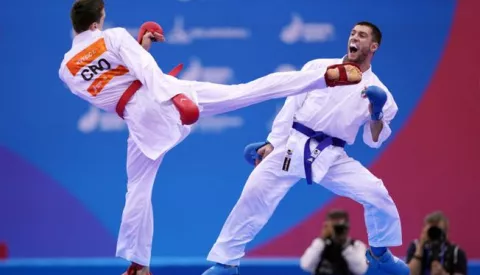Minsk, 29.06.2019 - Hrvatski karata Ivan Kvesić tijekom polufinalnog meča karate natjecanja u kategoriji do 84 kilograma protiv Michele Martina iz Italije na 2. Europskim igrama Minsk 2019.foto HINA/ Damir SENČAR/ ds