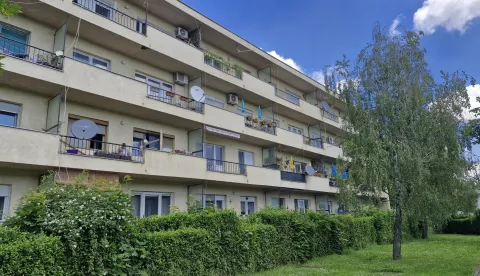 BELI MANASTIR - KREĆE ENERGETSKA OBNOVA ZGRADA U ULICI KRALJA TOMISLAVASVIBANJ 2025.