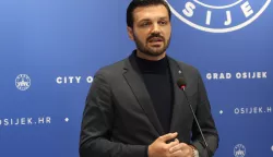 Osijek, 09. 05. 2025, Kuhačeva 9, novosti o komarcima, Dragan Vulin.snimio GOJKO MITIĆ